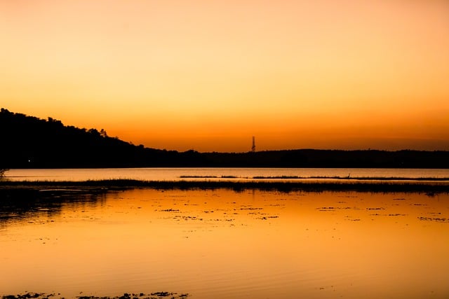 Senja di Laut